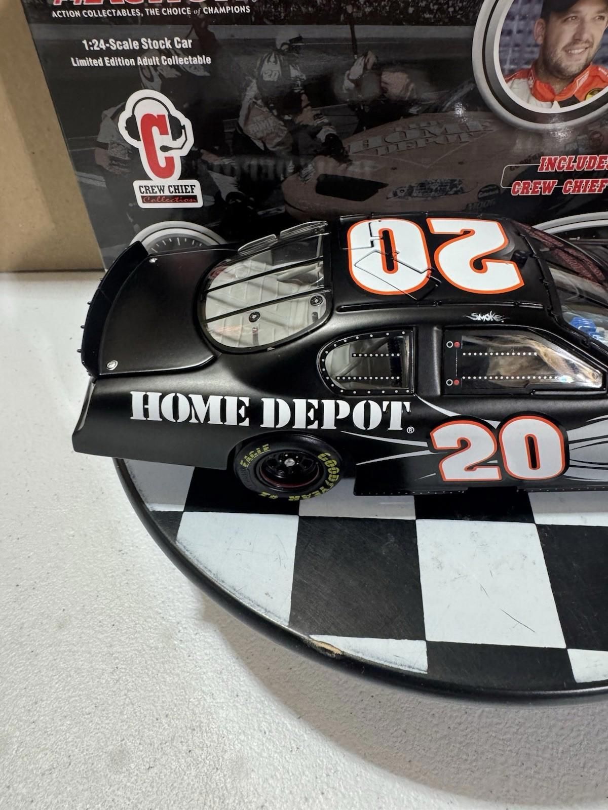 Tony Stewart #20 Home Depot Test Car Crew Chief Collection 2005