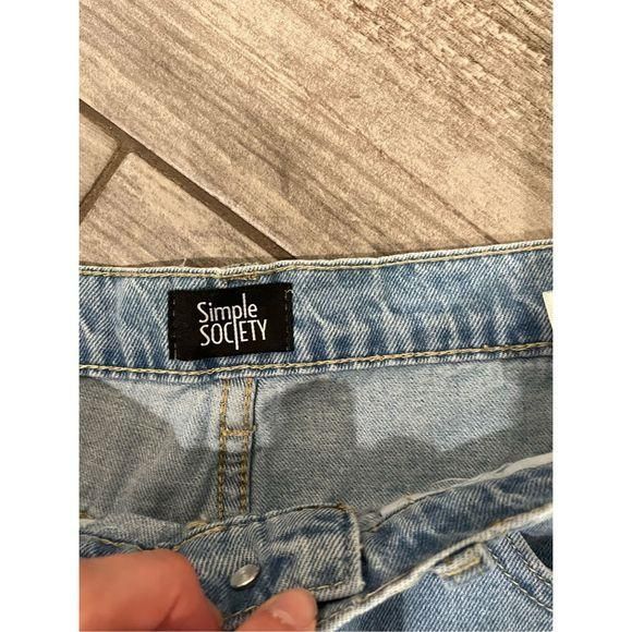 Simple Society High Rise Baggy Jeans Size 29 · Whatnot: Shop, Sell