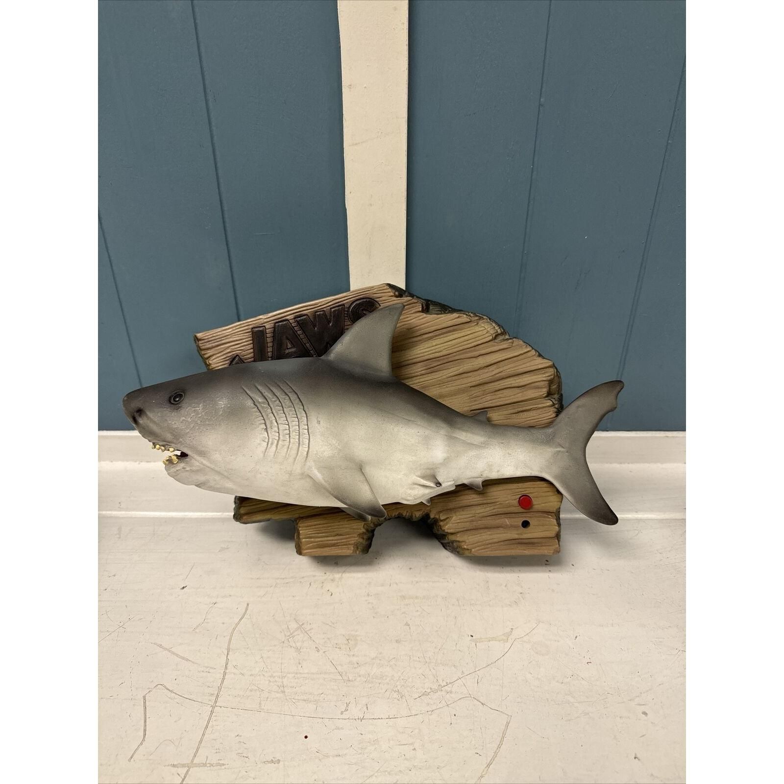 シンギングジョーズ Lot - Jaws singing shark