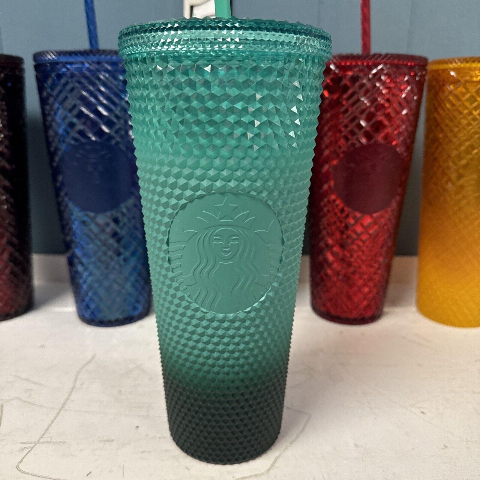 Starbucks ombré tumbler offers venti lot of 2