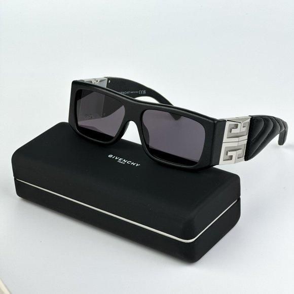 GIVENCHY ブラック 4G メガネ 4G rectangular glasses in black - Givenchy | Mytheresa