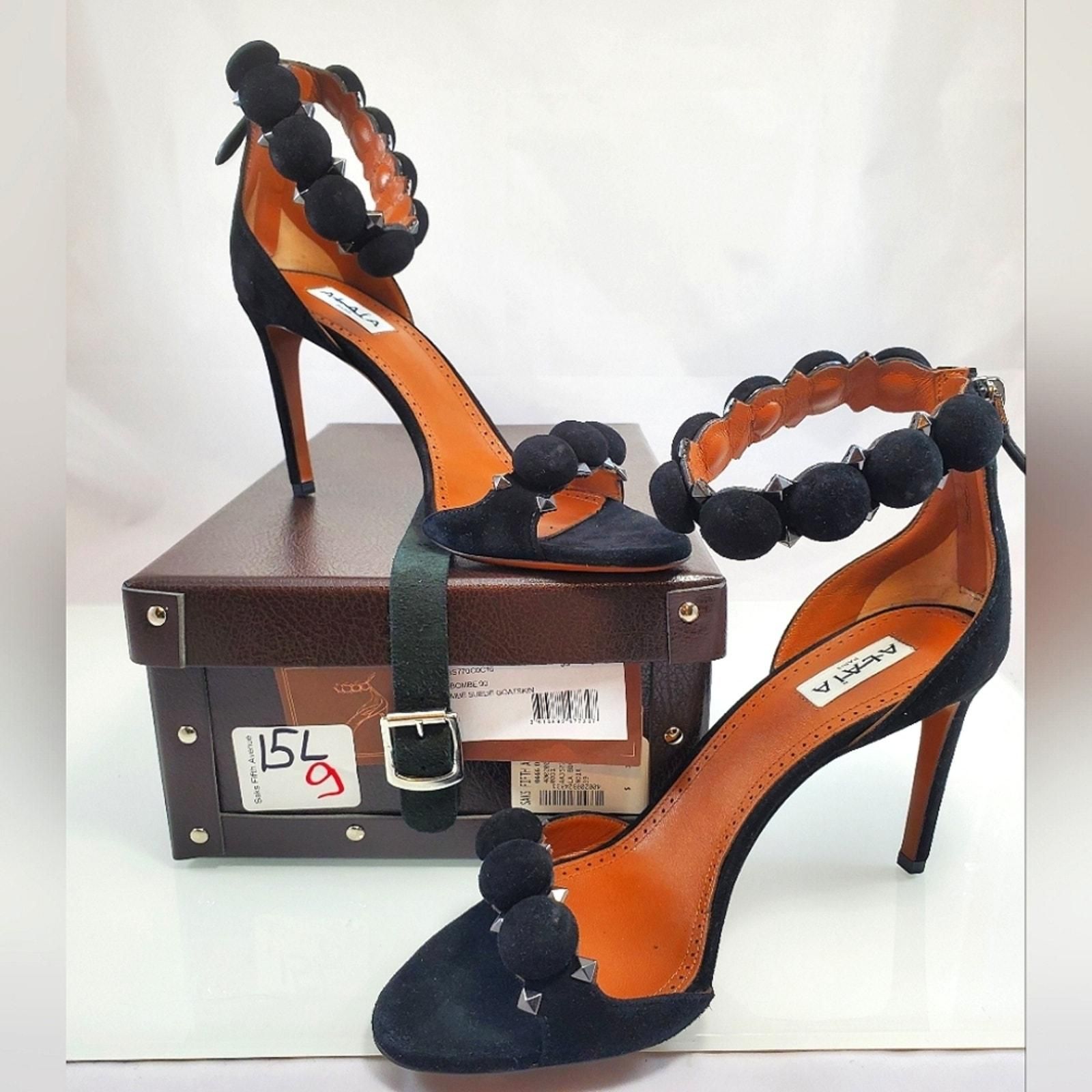 NWT$1,300 ALAIA La Bombe Stud Suede Ankle-Wrap High-Heel NWT$1,300 ALAIA La Bombe Stud Suede Ankle-Wrap High-Heel