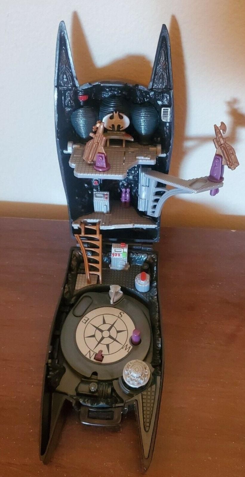 Vintage 1995 Batman DC Comics Polly Pocket Play Set INCOMPLETE Whatnot Kaufen verkaufen und auf Sendung gehen