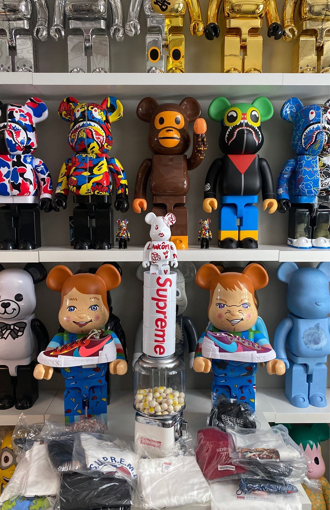 Whatnot - Suprem Gumball : Kaws , Supreme , Bearbricks and allat ...