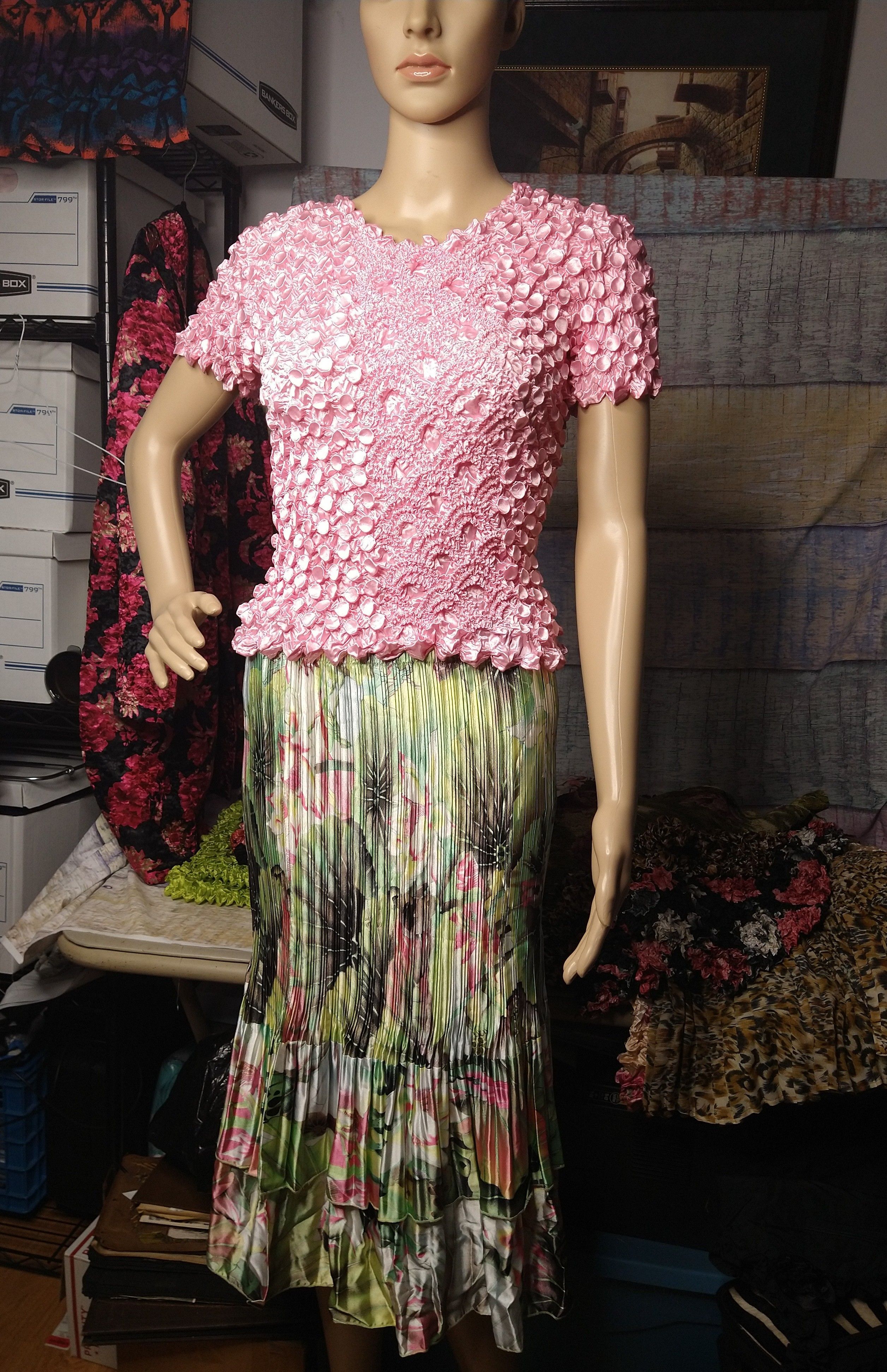 Whatnot Y2K 90's popcorn shirts pleated dresses Livestream by