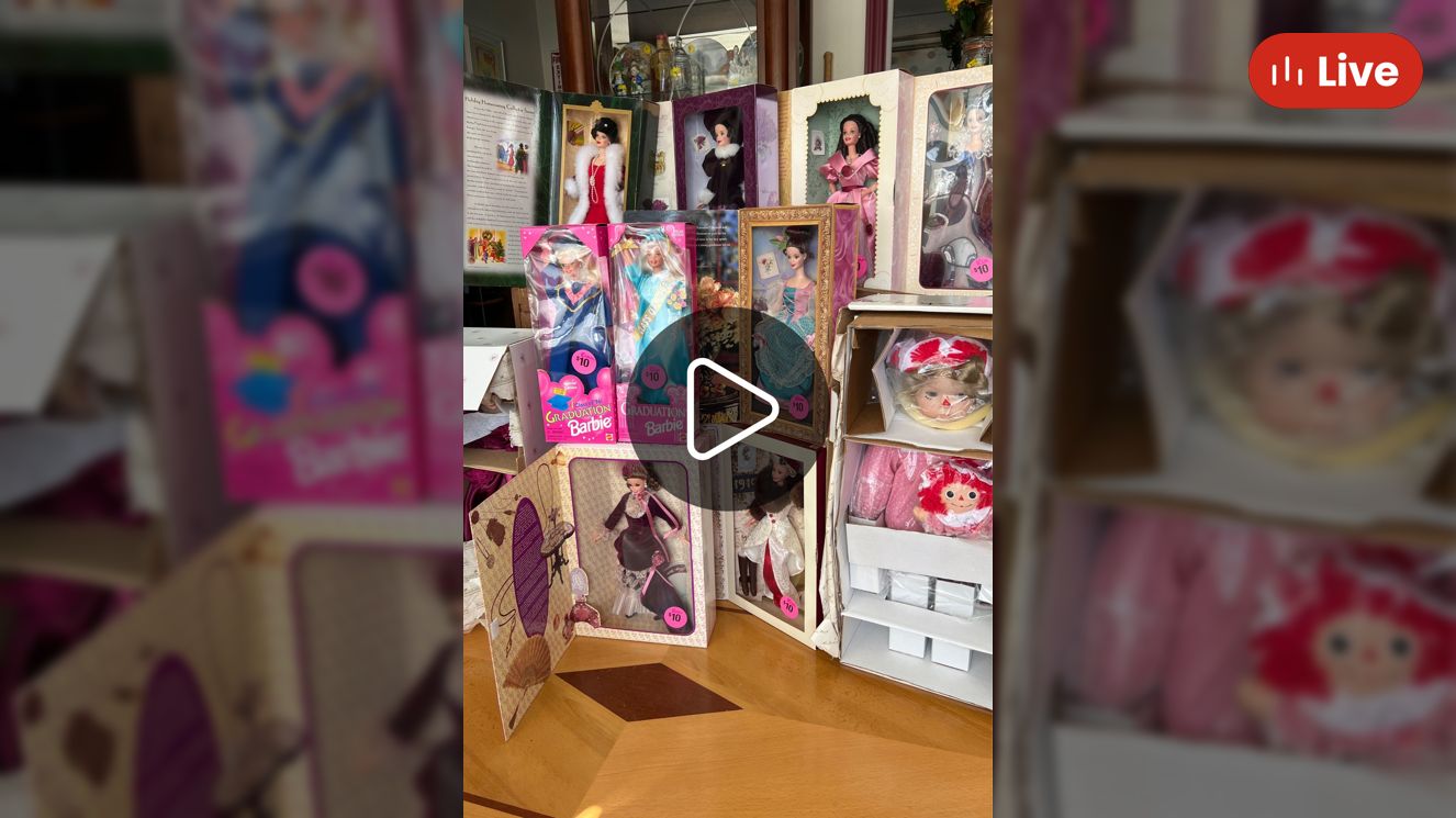 Whatnot - Barbie liquidation Livestream by uuwin #dolls