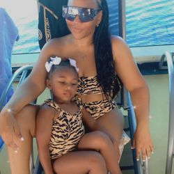 zoequeen · ZoeQueen Swim · Profile · Whatnot: Buy, Sell & Go Live