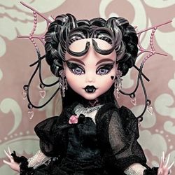 @goldendoll · GoldenDolls · Profile · Whatnot: Shop, Sell, Connect