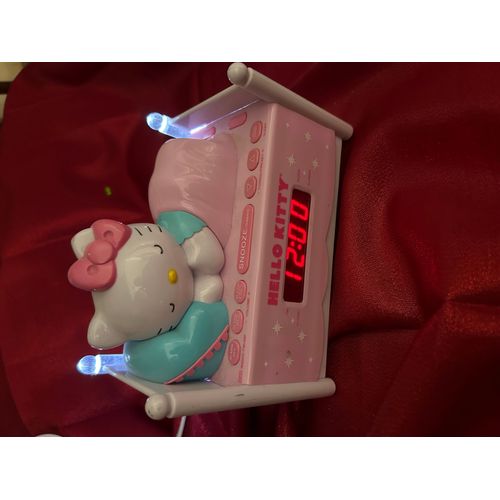 Hello Kitty Sanrio alarm clock radio - lights up!