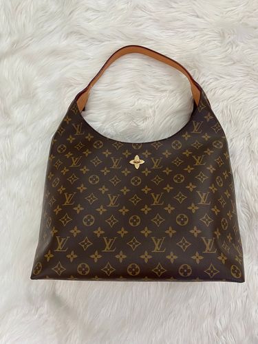 Flower hobo louis online vuitton bag