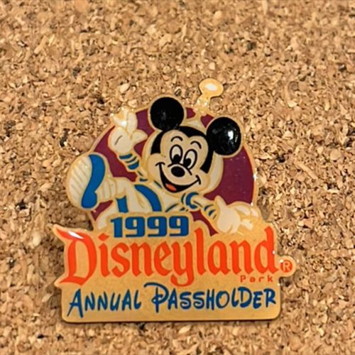 Disney Pin Dlr 1999 Annual Passholder Renewal Incentive Mickey Mouse