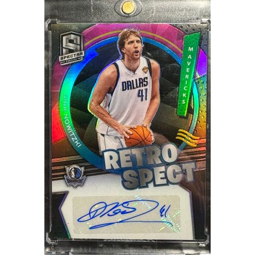 2021 Panini Spectra Retro Auto /49 Dirk Nowitzki Auto