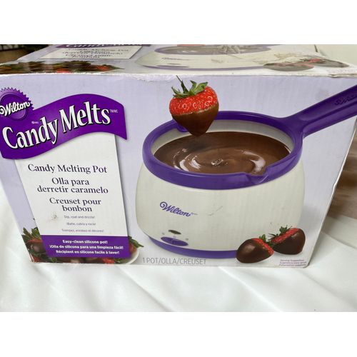  Wilton Candy Melts Candy And Chocolate Melting Pot, 2.5 Cups:  Home & Kitchen
