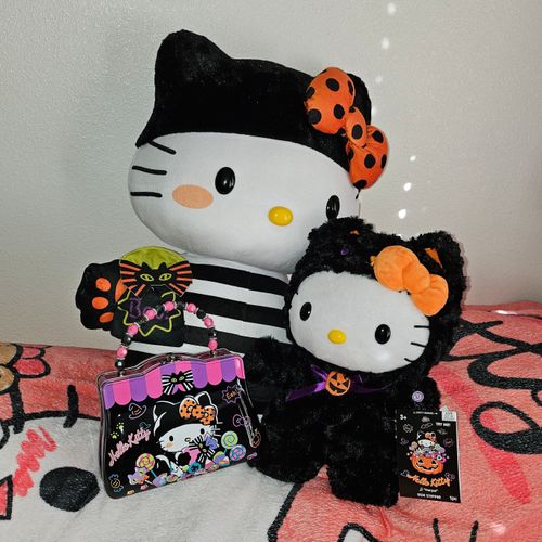 Halloween Greeter Hello Kitty as Black Cat Sanrio 