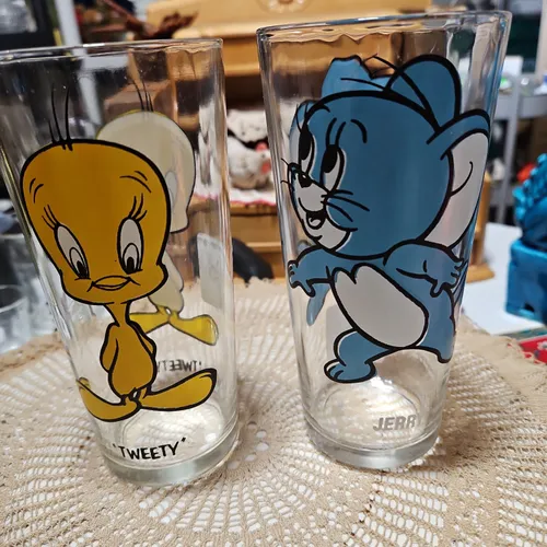 1973 tweety bird and 1975 Jerry mouse glasses