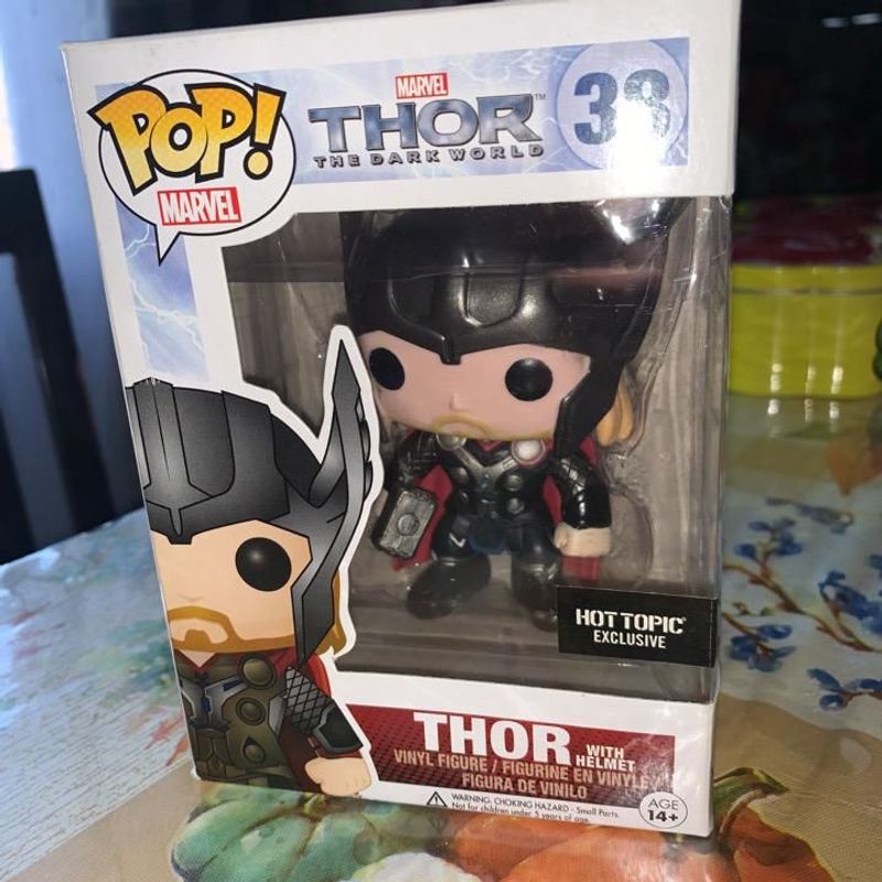 Thor with Helmet (The Dark World)