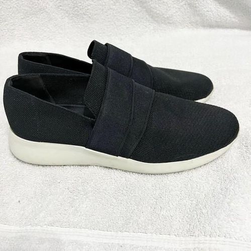 VINCE Women s Aston Knit Slip On Sneakers 7.5 Comfort Flats