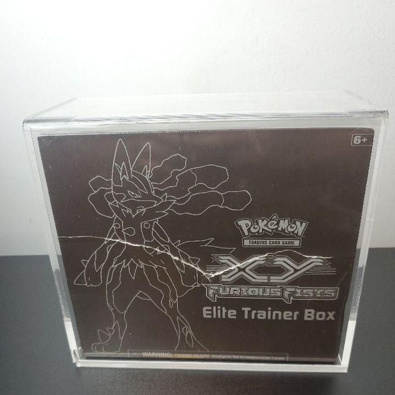 Pokémon TCG Furious Fists Elite Trainer Box