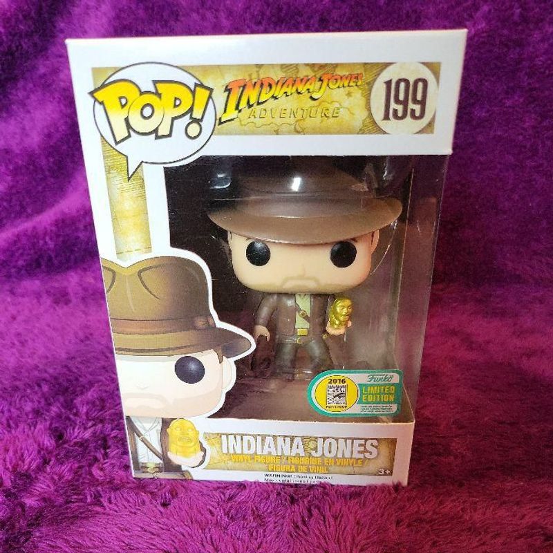 Indiana Jones (w/ Idol)