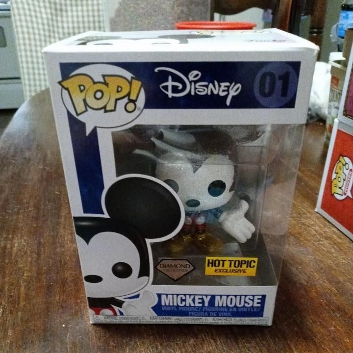 mickey mouse diamond funko pop