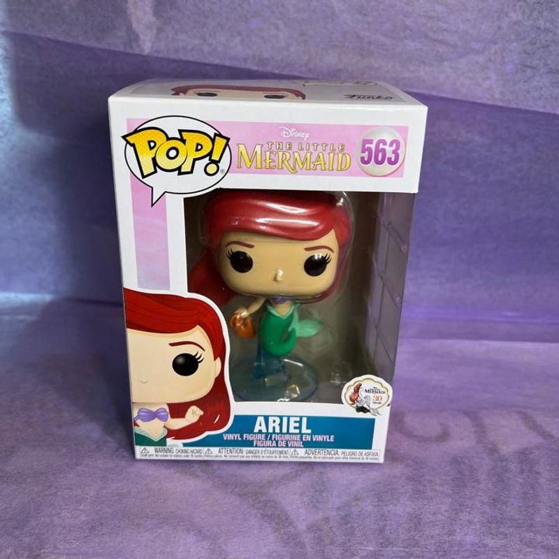Ariel (with Bag)