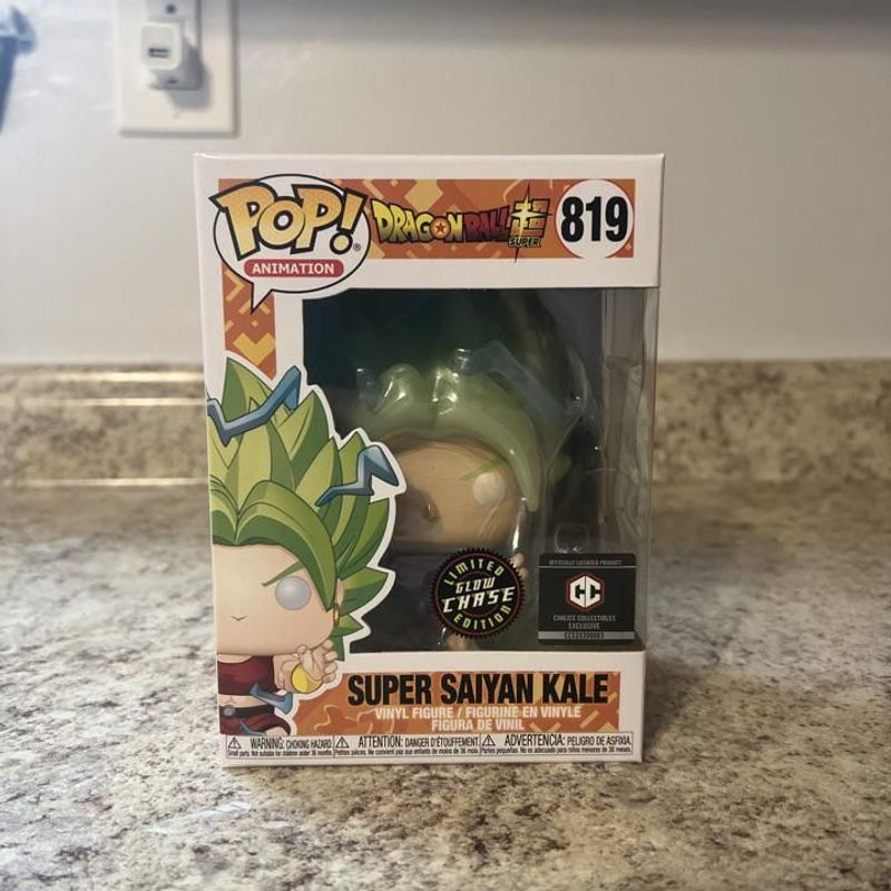 Super Saiyan Kale (Chase) (Glows in the Dark)