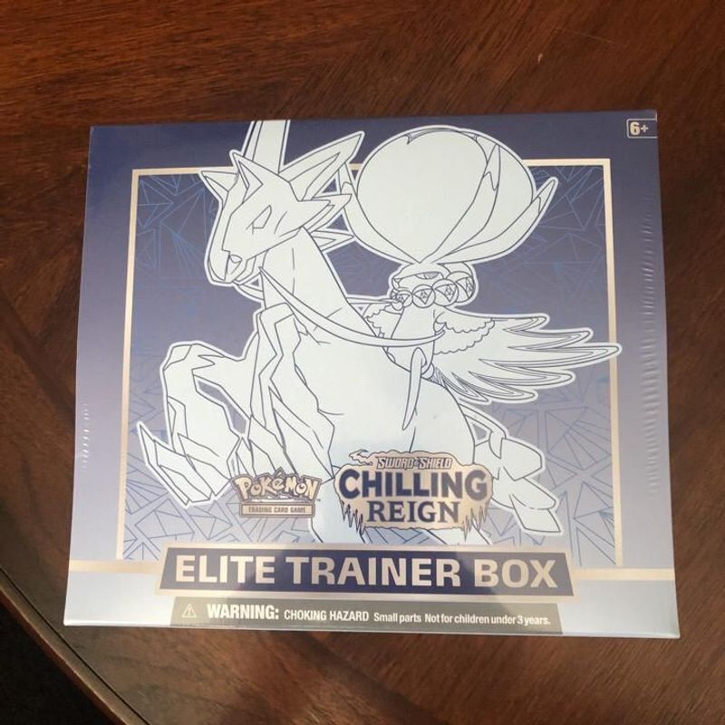 Sword & Shield - Chilling Reign Elite Trainer Box (Ice Rider Calyrex)