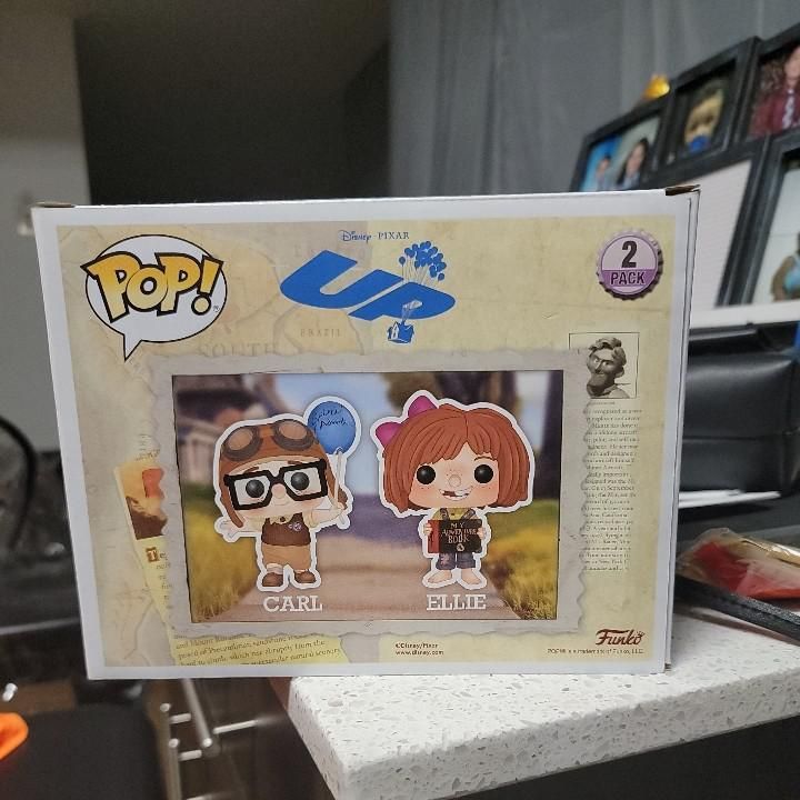 Verified Carl \u0026 Ellie (2-Pack) [Summer 