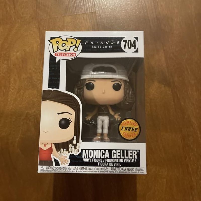 Monica Geller (Frizzy Hair)