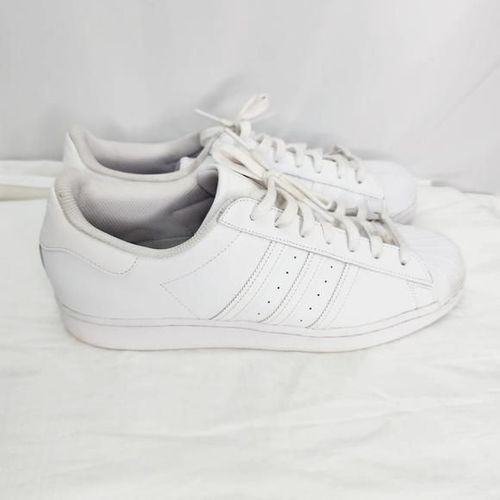 HIGHTOP Adidas Superstar 789002 White with Black Stripe Shell Toe Size 3Y