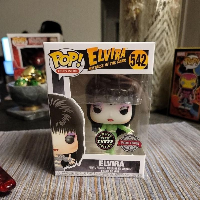 Elvira (Mummy) (Glow in the Dark)
