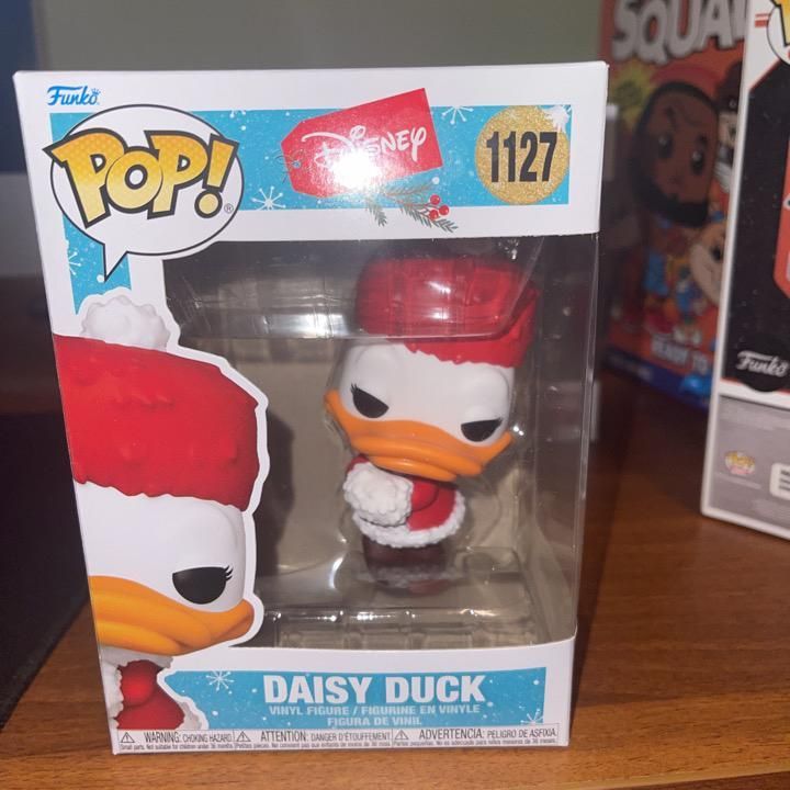 funko daisy duck