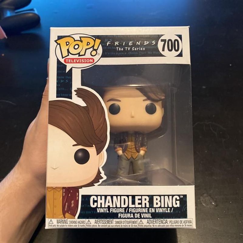 Chandler Bing (80s)
