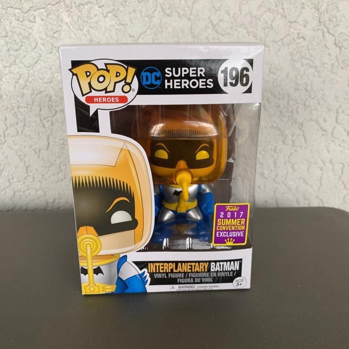 batman 2019 summer convention exclusive