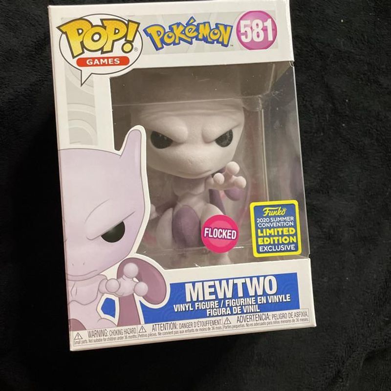 Pokémon FLOCKED MEWTWO **IN HAND** SDCC 2020 shared Summer Convention Funko Pop 