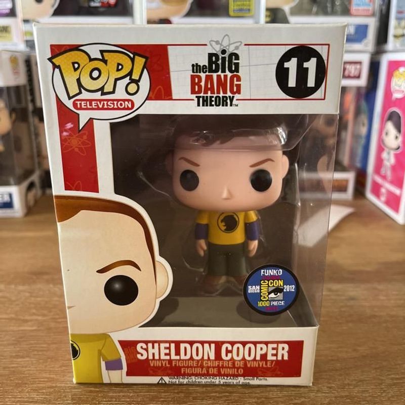 Sheldon Cooper (Hawkman Shirt)