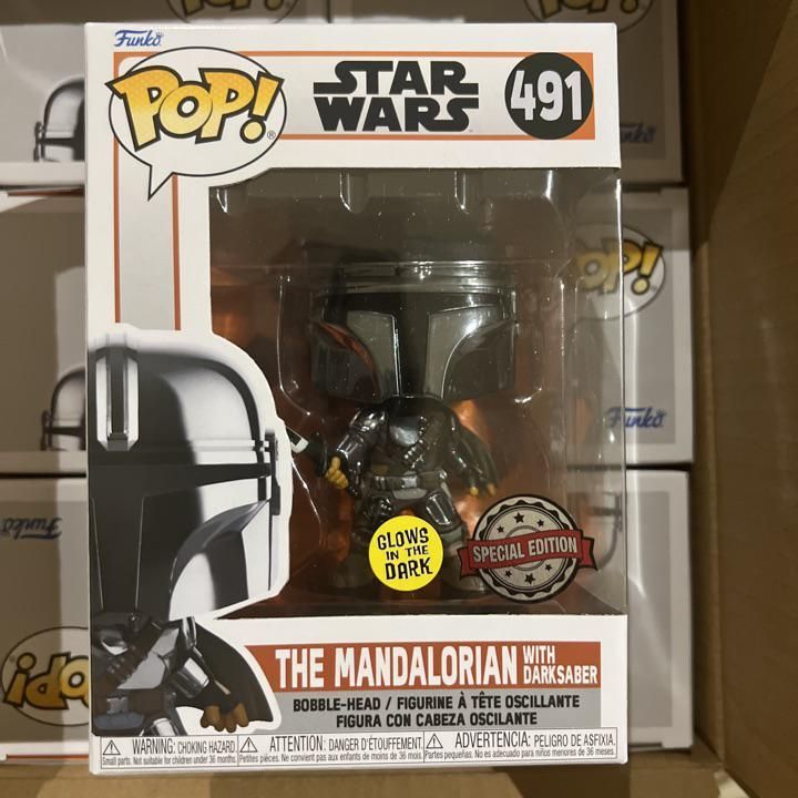 glow in the dark mandalorian funko