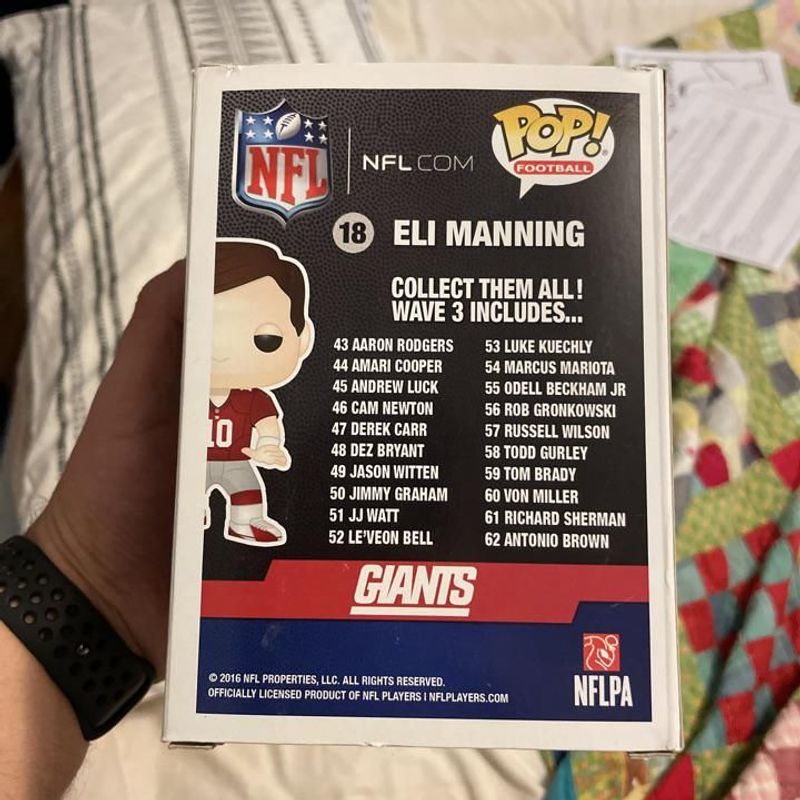 Eli Manning [Giants] (Toys R Us Exclusive): Funko POP! Football