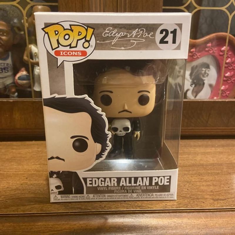 Edgar Allan Poe (Skull)