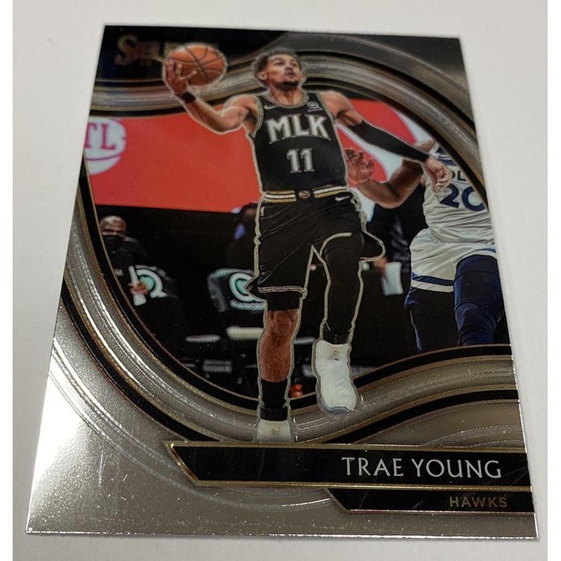 Trae Young - 2020 Panini Select Courtside (Silver)