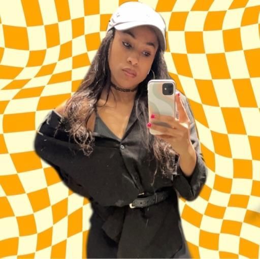 Whatnot Lululemon, wildfox, free people, and more • Shop & chat 🫶