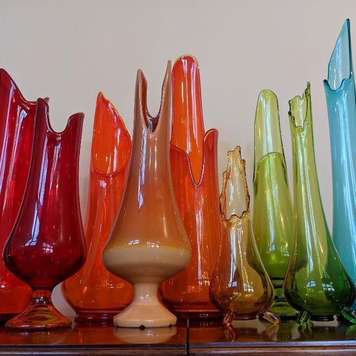 Whatnot Glowing Glass Fenton, swung vases, Uranium and more
