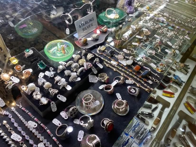 Whatnot 👀🔥🔥 Huge 1 Starts Vintage Jewelry & Brooches Show !💫