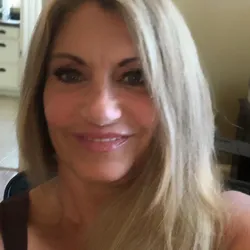 @melim's Seller profile on Whatnot