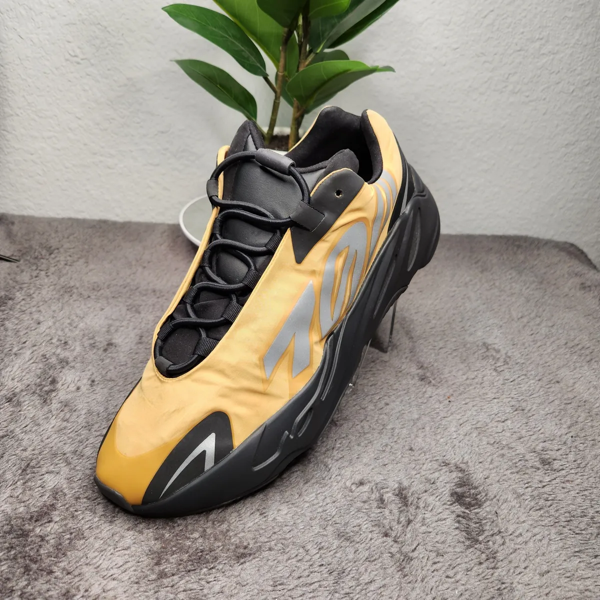 honey flux yeezy 700 on feet