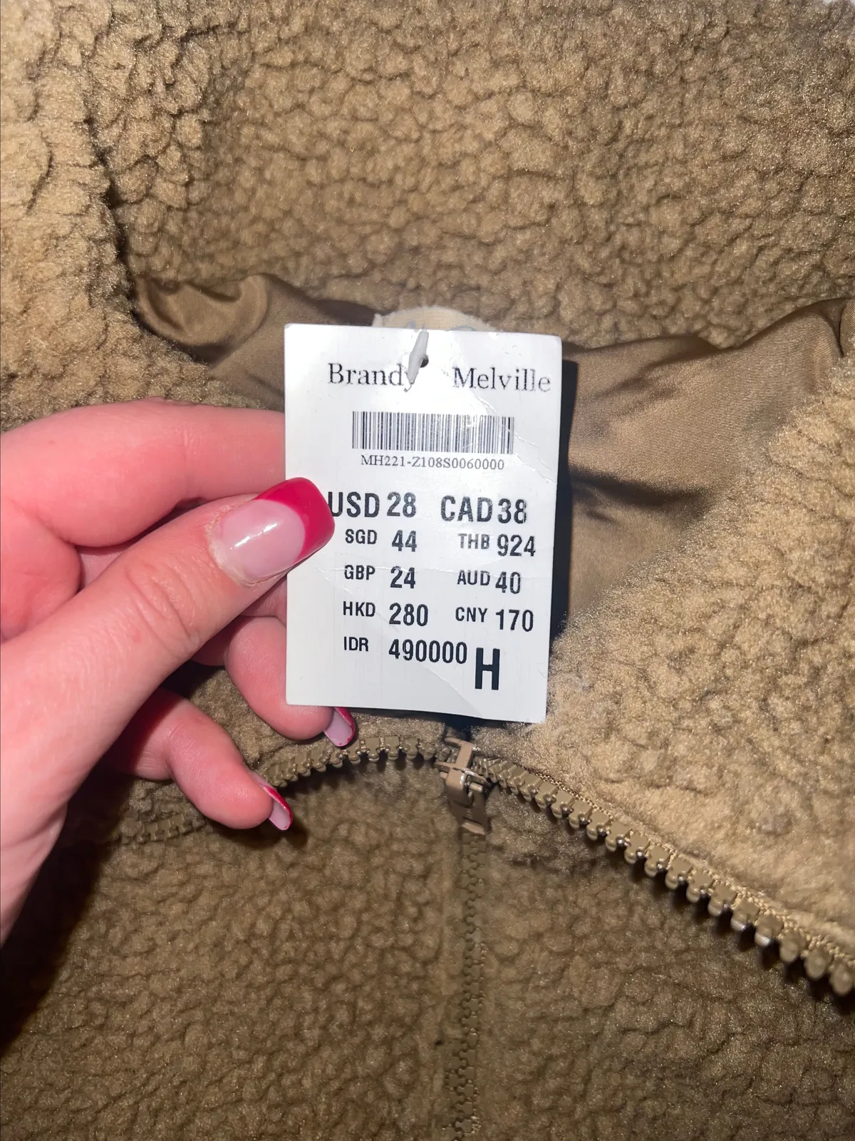 24 Brandy Melville Sherpa · Whatnot: Shop, Sell, Connect