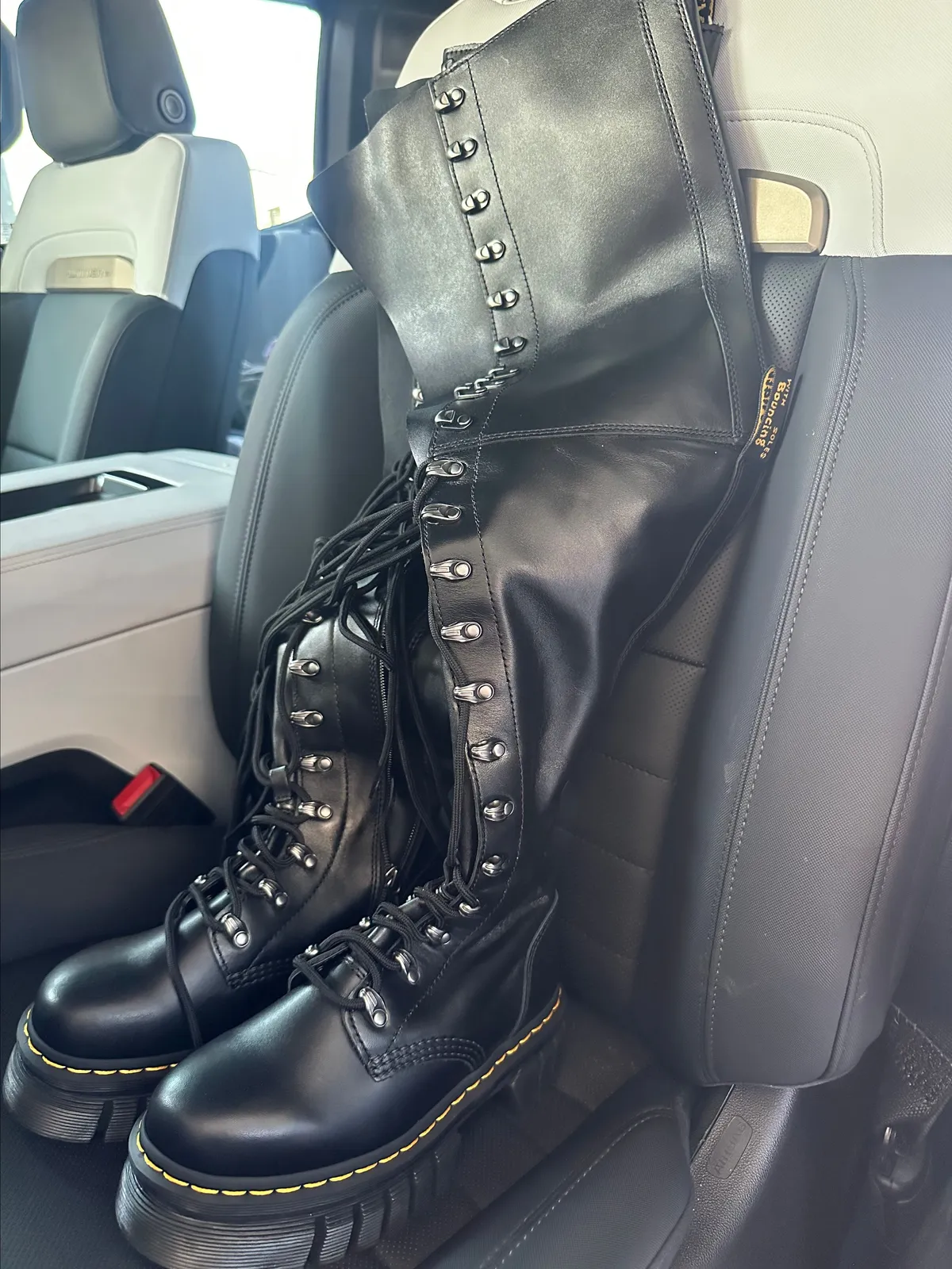 RARE Martens AUDRICK 22-EYE EXTREME LACE KNEE HIGH