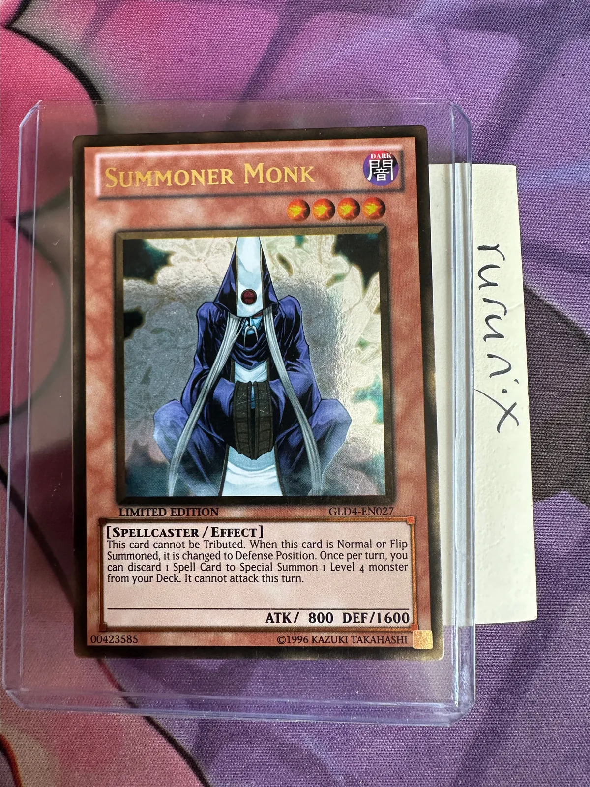 outer card sleeves A Review of Outer Sleeves for Magic: The Gathering and Pokemon (KMC  Character Guard, Broccoli)