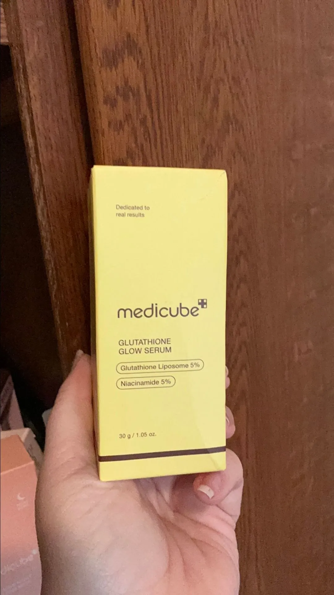 glutathione glow serum medicube Age-r $32 · Whatnot: Shop, Sell, Connect Formulated to be effective Cat reaction to b12 paraben-free Packaging:30 mL Frosted Amber Glass Bottle