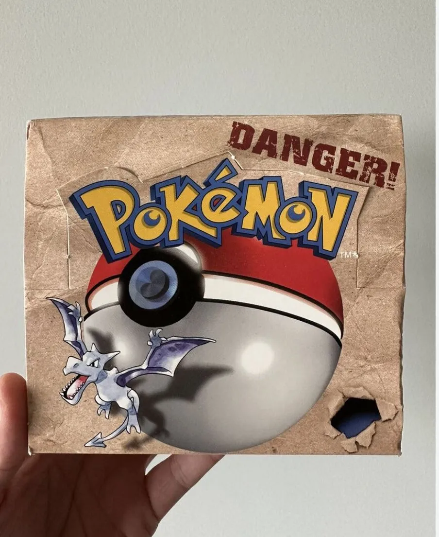 pokemon fossil unlimited booster pack Pokemon TCG: Fossil Unlimited Booster Pack Long Stem (Zapdos) main image 1